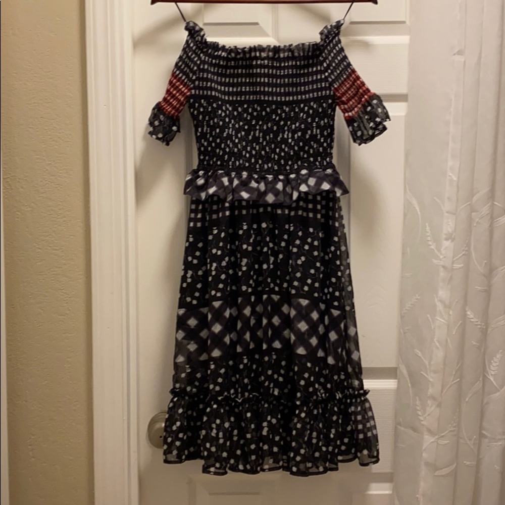 Cute dress. Two layers. Cute and sexy